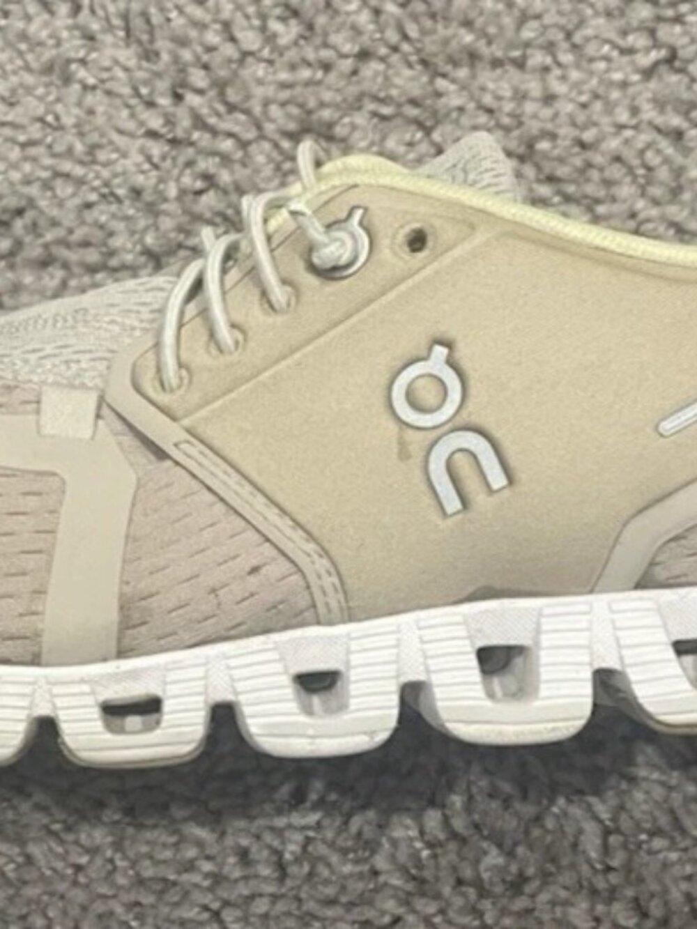 On Women's Cloud 5 Tan Beige Running Shoes Sneakers Size 5.5